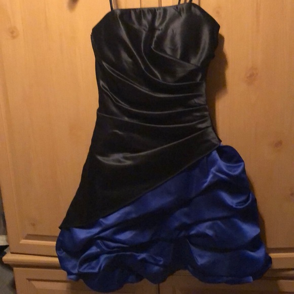 Black and Blue satin strapless/string strap dress - Picture 3 of 6
